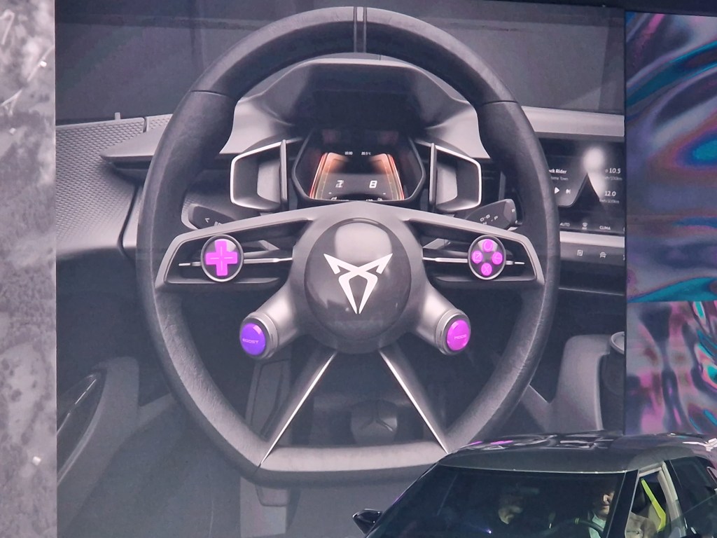 Cupra UrbanRebe;l steering wheel