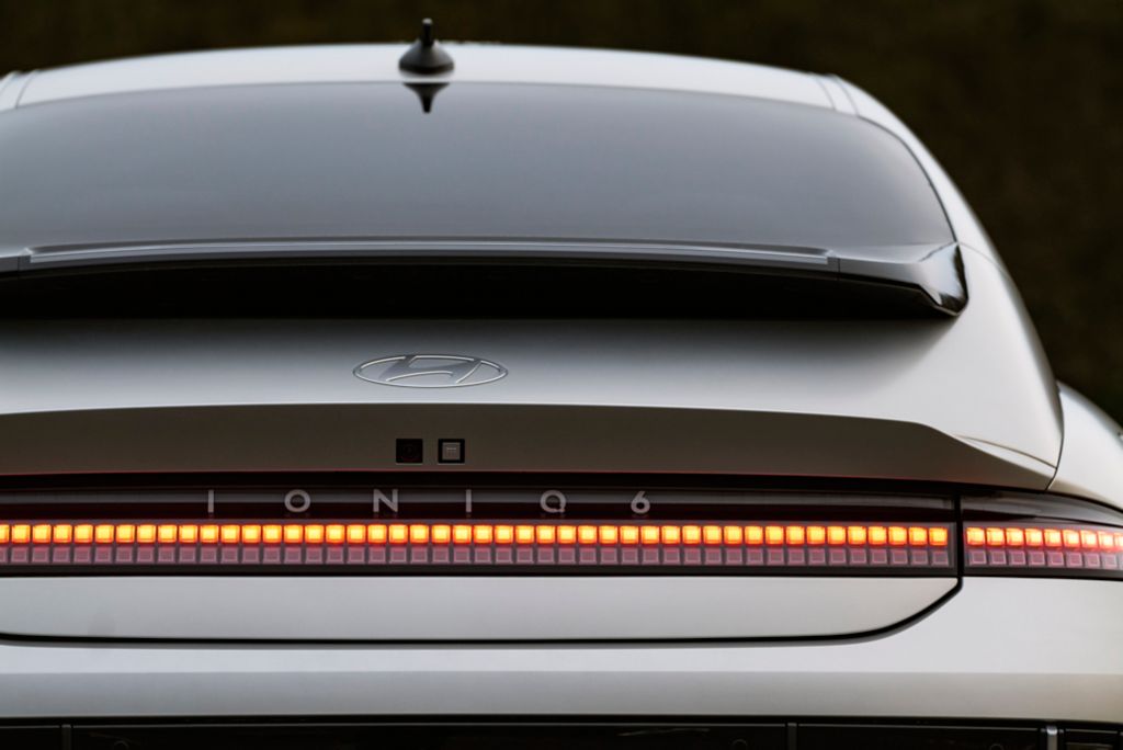 Hyundai Ioniq 6 rear LEDs