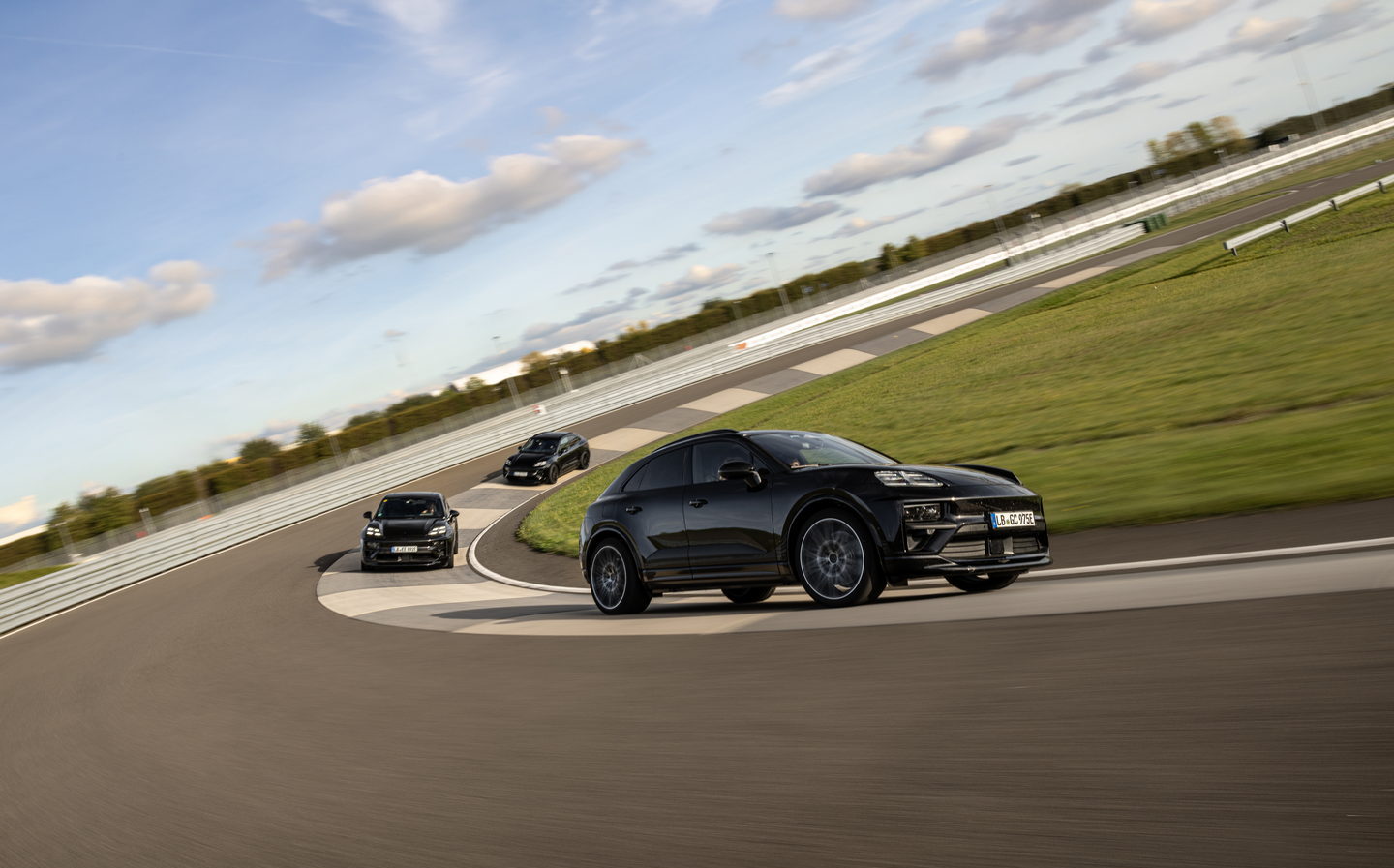 Preview to the 2024 electric Porsche Macan